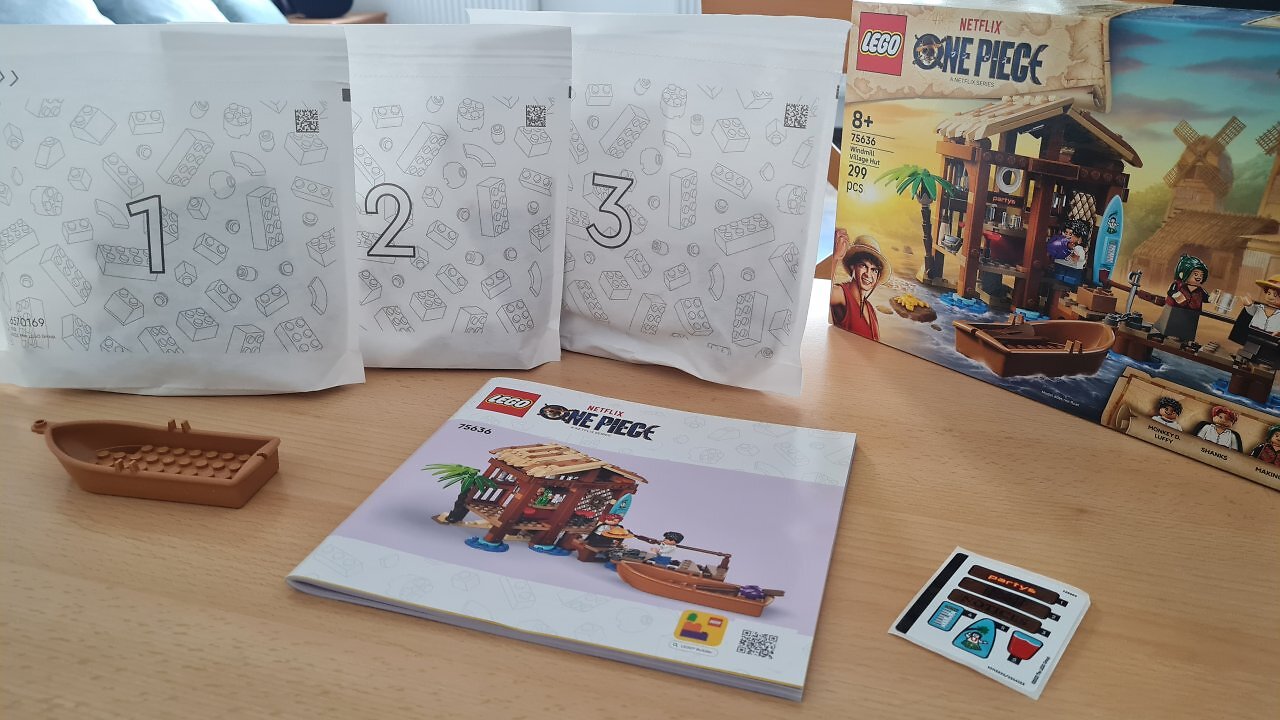 Ein Lego One Piece-Set auf einem Tisch