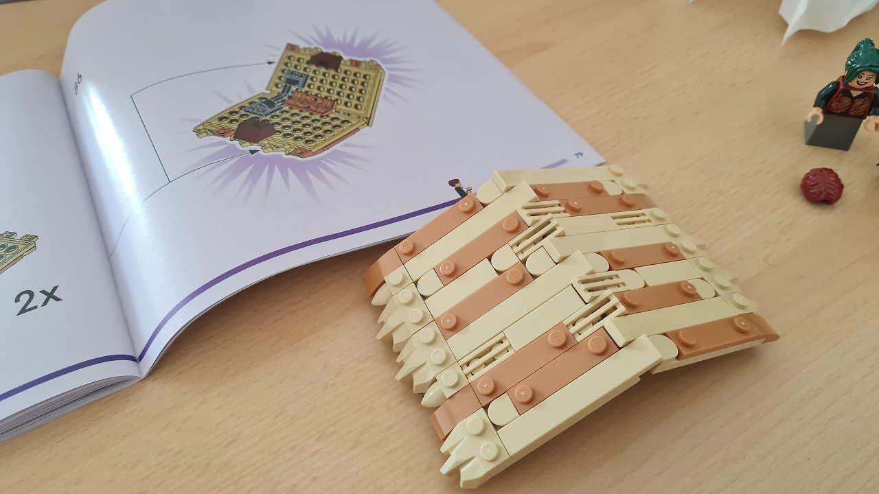 Ein Lego One Piece-Set auf einem Tisch