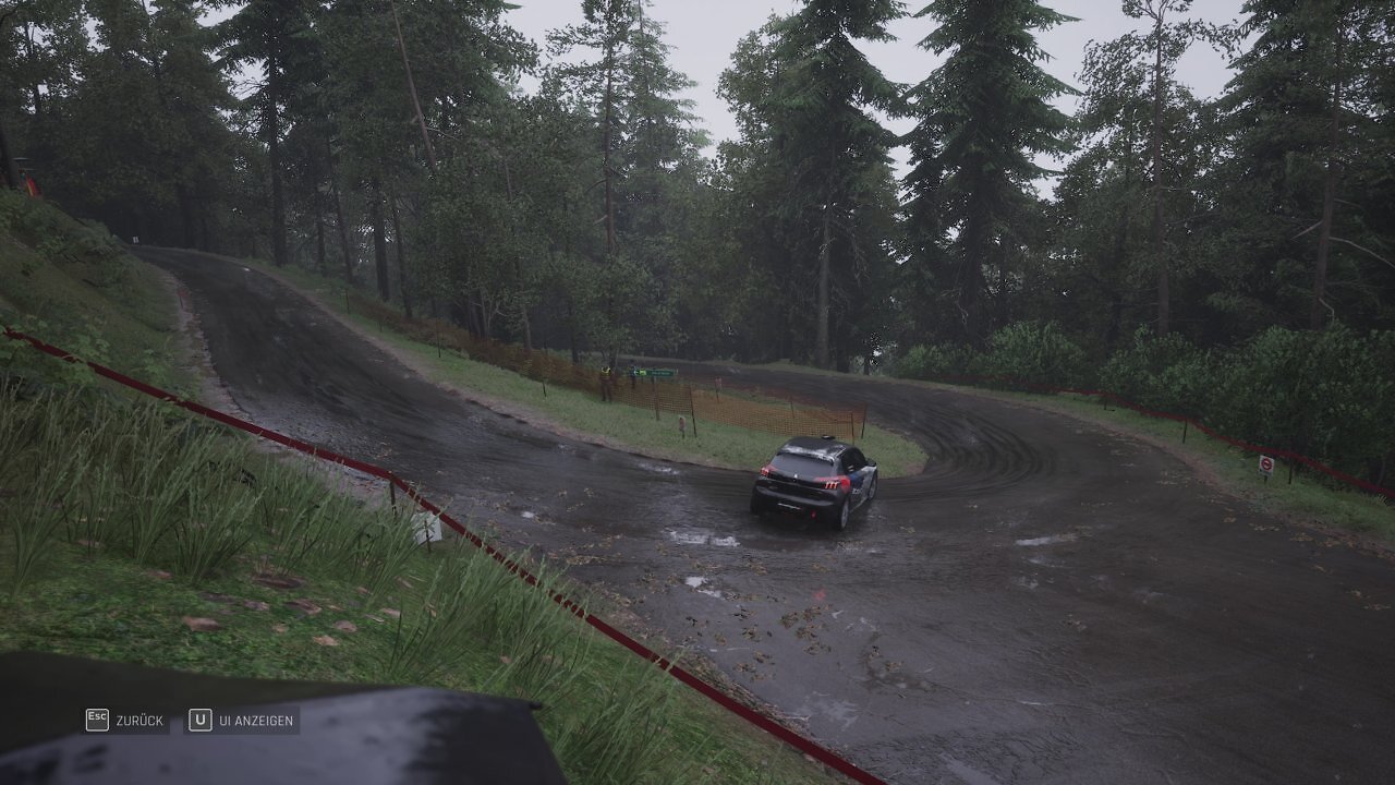 [13/11/2025] Im Gegensatz zu anderen Motorsport-Wettbewerben schadet es bei einer Rallye hin und wieder nicht, die Handbremse zu benutzen.