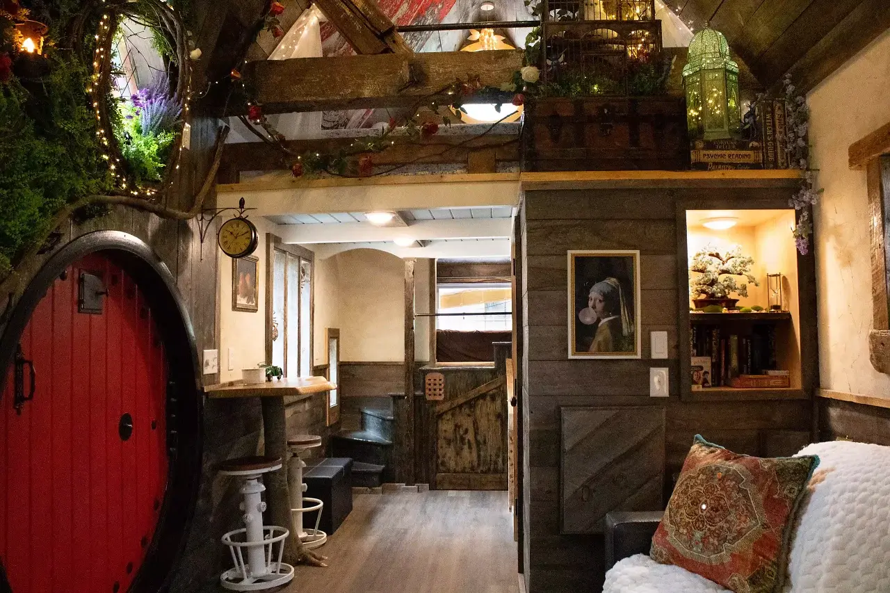 [10/07/2026] Legen wie ein Zauberer in Harry Potter - in den magischen Tiny-Houses. (39)