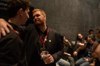 Ein CEO zum Anfassen: Hilmar Veigur Pétersson ist während dem Fanfest ein gefragter Mann in Reykjavik.