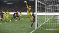 Zuschauer, Spielergesichter, Beleuchtung – die PES-Macher haben die Grafik an vielen Stellen verbessert und erzeugen dadurch mehr TV-Atmosphäre denn je.