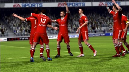 Fifa 10 - im direkten Vergleich zu Fifa 11 wird man wenig Unterschiede erkennen. Ein Fifa 20 sieht aber eindeutig besser aus.