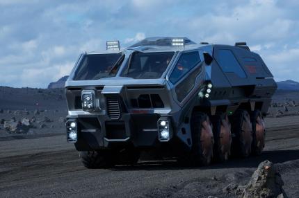 Die Wissenschaftler auf dem Weg zu den Pyramiden