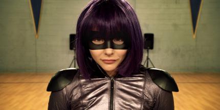Hit Girl kämpft an anderer Front: Sie muss sich durch den High School Alltag boxen, ohne jemanden zu töten.