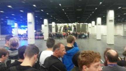 Halle 11 war gut durchstrukturiert und nichts erinnert an letztes Jahr (zumindest am Sonntag!).