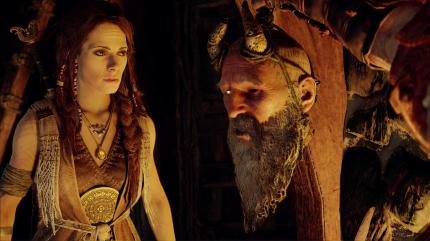 Die Hexe erweckt Mimirs Kopf zum Leben. So erfahren Kratos und Atreus, dass sie die Göttin Freya ist.