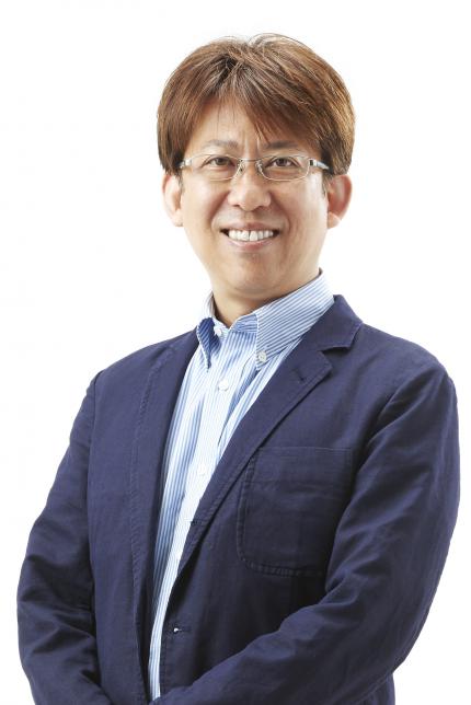 Kensuke Tanabe ist Senior Officer bei Nintendos Entertainment Planning &amp; Development Departement. Er arbeitet seit 1986 bei Nintendo, nachdem er seinen Abschluss an der Osaka Universität of Arts im Visual Concept Planning Departement gemacht hatte. Er hat unter anderem als Producer an diversen Metroid-Prime-Spielen gearbeitet, sowie an Donkey Kong Country: Tropical Freeze und an Kirby and the Rainbow Curse.