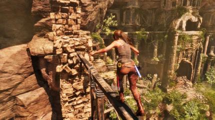 Klettern, Springen, Kämpfen, Rätsel lösen. Die motivierende Spielmechanik von Rise of the Tomb Raider (2016) funktioniert richtig gut. Im September 2018 soll mit Shadow of the Tomb Raider der nächste Serienteil erscheinen. (1)