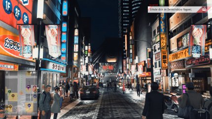 Wie schon in Yakuza 6 dürft ihr per Druck auf L3 die Perspektive wechseln und die herrlich detailreiche Spielwelt aus der Ego-Ansicht genießen. Kämpfe finden allerdings weiterhin nur in Third-Person statt.