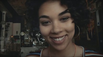 Brillant: Alexandra Shipp spielte bereits in den letzten beiden X-Men-Filmen mit. In Telling Lies läuft sie zu Hochform auf.