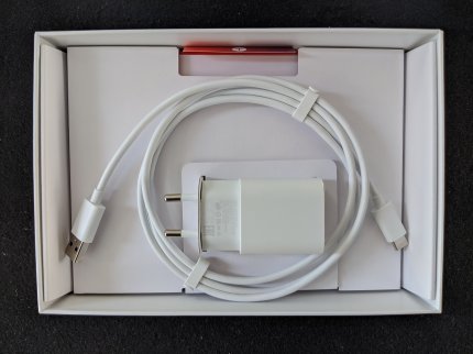 Google Stadia: Unboxing - das steckt in der Founder's Edition für Vorbesteller! (2)