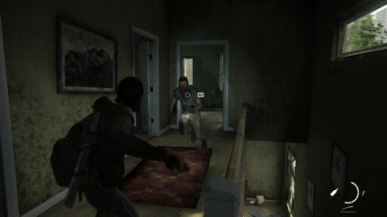 In einem Apartment überrascht euch ein Runner. Nutzt eine Flasche.