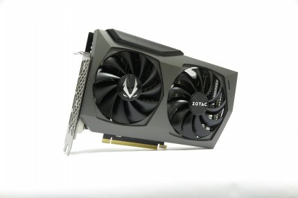 Eine sehr kompakte Variante: die Zotac GeForce RTX 3070 Twin Edge