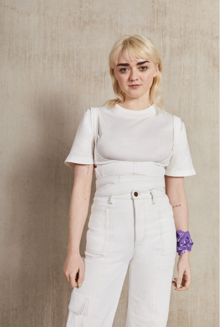 <strong>Maisie in Style: </strong>Auf der Looop Insel könnt ihr euch ganz einfach das Kampagnen-Outfit von Maisie schnappen.