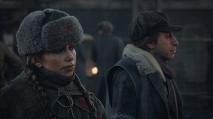 Polina Petrova wird von den Deutschen ehrfürchtig nur Lady Nachtigall genannt.