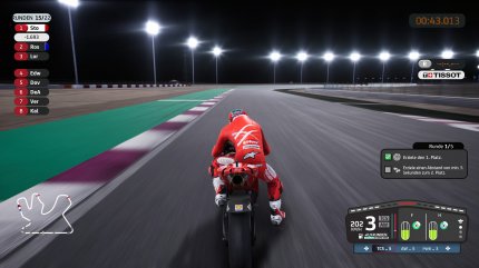 In den Herausforderungen gilt es bestimmte Ziele zu erreichen. Mit Casey Stoner müssen wir in Katar beispielsweise Valentino Rossi auf Abstand halten.
