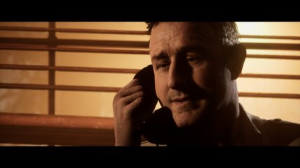 Scream-Star und Ex-Wrestler David Arquette mimt den Camp-Leiter Chris. Mit wem er hier wohl telefoniert?<br> &nbsp;