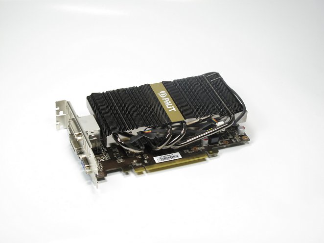 Eine aufwändig gekühlte Variante der Nvidia GeForce GTX 560 Ti von Palit