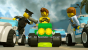 Diverse Fahrzeugangebote: Sogar auf Rasenmähern kann man durch Lego City fahren und die Stadt erkunden. Aber nur sehr sehr langsam.