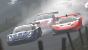 In GT 5 implementiert Polyphony Digital ein rudimentäres Schadensmodell sowie Wettereffekte für einige Strecken. Hinzu kommt die Einteilung in Standard- und Premium-Fahrzeuge.