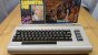 Ein kleiner Einblick in sein Heim outet unseren Autor als Strip-Poker-Liebhaber und C64-Sammler. Gezockt hat er die Schmuddelsoftware natürlich nie nicht niemals keinesfalls.