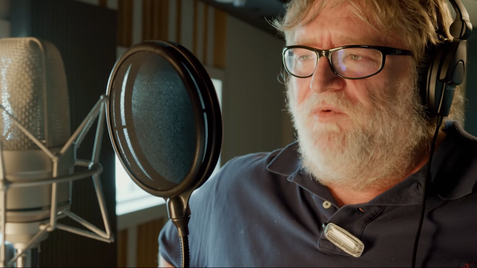 Für den von Valve entwickelten MOBA-Hit DotA 2 steuerte Gabe sogar eigene Sprachausgabe bei. In den Genuss des „Gabe Newell Mega-Kills Announcer“-Packs kamen allerdings nur Besitzer des damaligen Battle Pass.