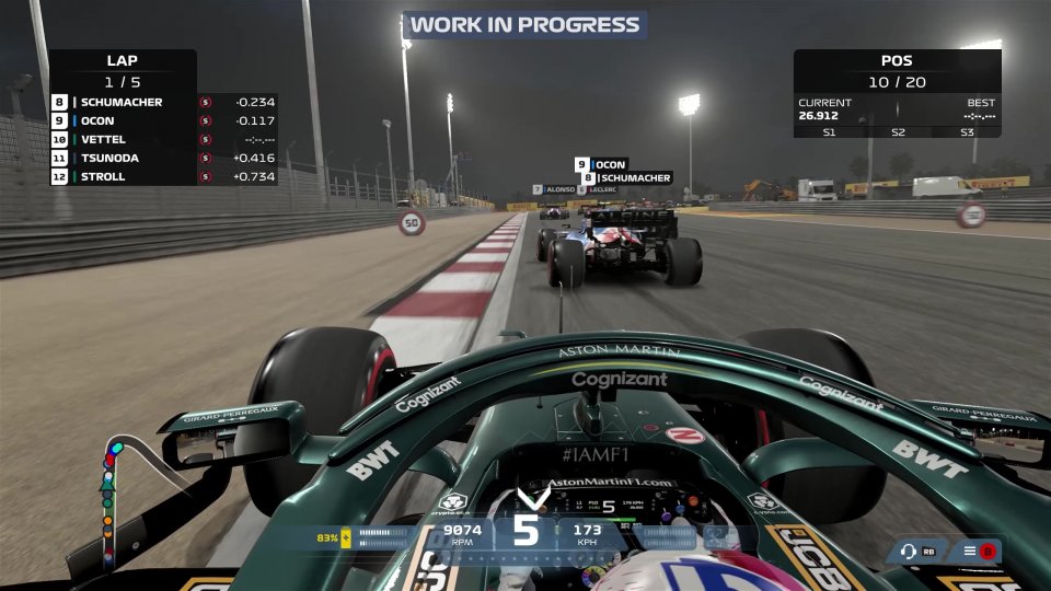 <strong>Vettel endlich wieder an der Spitze?</strong> Dank des 'Real Season Starts' kann die Spielerschaft ganz einfach mitten in die aktuelle Saison springen, die Rolle und WM-Punkte eines Fahrers übernehmen und die Meisterschaft mithilfe der eigenen Skills für sich entscheiden.