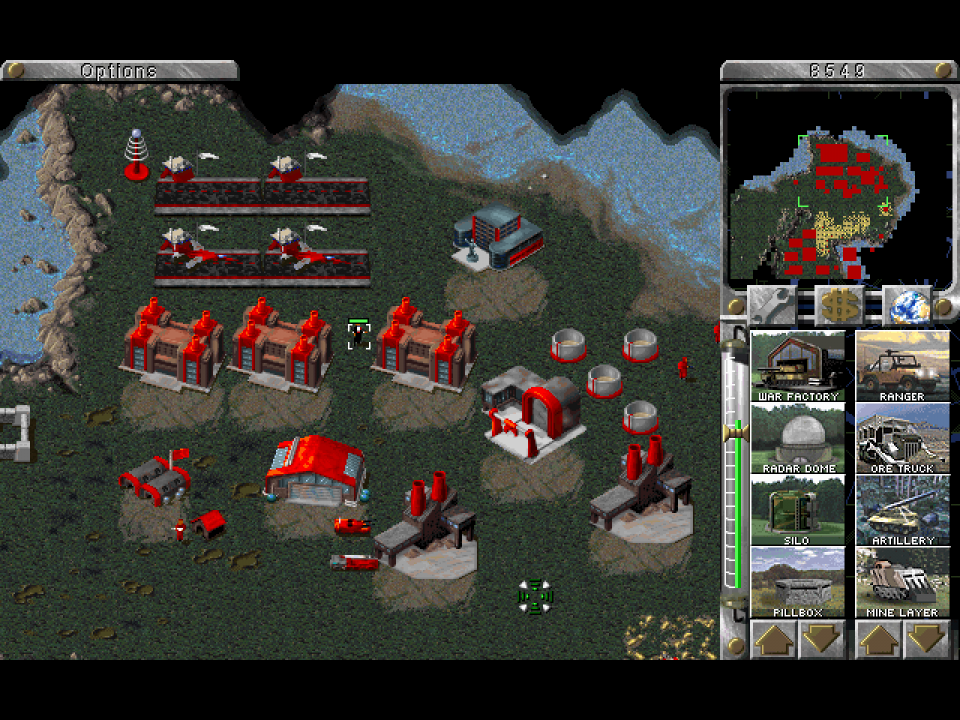 Was wäre, wenn der Zweite Weltkrieg nie stattgefunden hätte? Genau dieser Frage geht Westwood in der turbulenten Geschichte von Command &amp; Conquer: Alarmstufe Rot (1996) nach. Seit dem 31. August 2008 ist das Originalspiel offiziell Freeware.<br> &nbsp;
