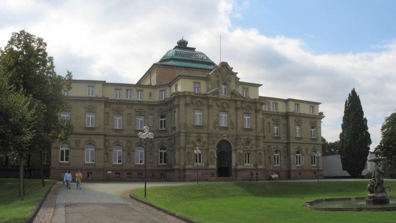 Der Bundesgerichtshof in Karlsruhe: Hier entscheidet die Zivilkammer über sogenanntes "Framing" - und ein Horde unwissender Kommentar-Trolle hetzt im Netz gegen das Verfahren.